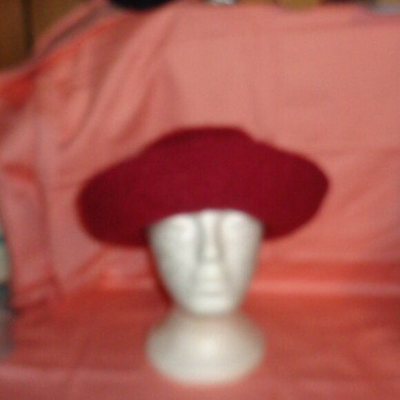 VINTAGE BETMAR WOMEN/MEN WINTER HAT-WARM,SIMPLE STYLE-EXCELLENT - Picture 2 of 4